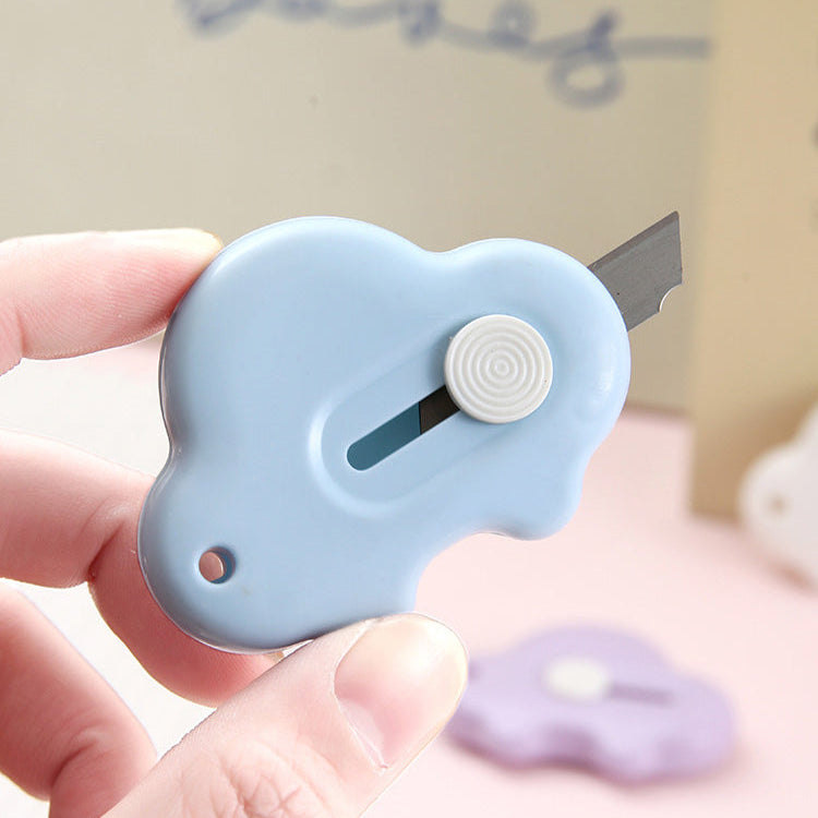 Mini cuchilla en forma de carrito