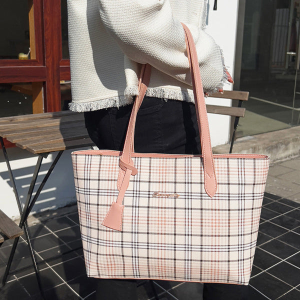Bolso con estampado a cuadros