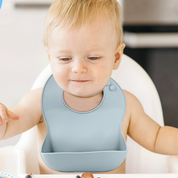 Babero antiderrames de silicona