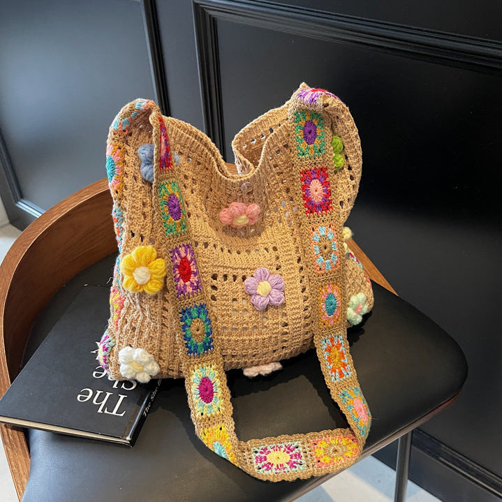 Bolso estilo tejido con flores