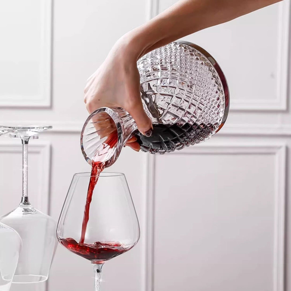 Decantador giratorio para vino - Dressygt