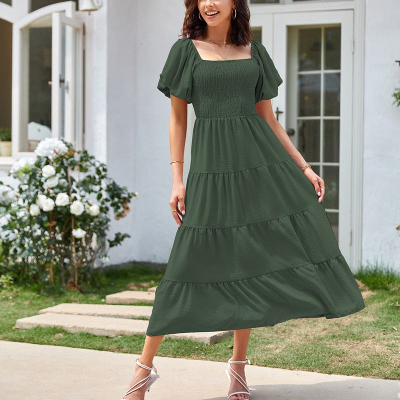 Vestido de cuello cuadrado