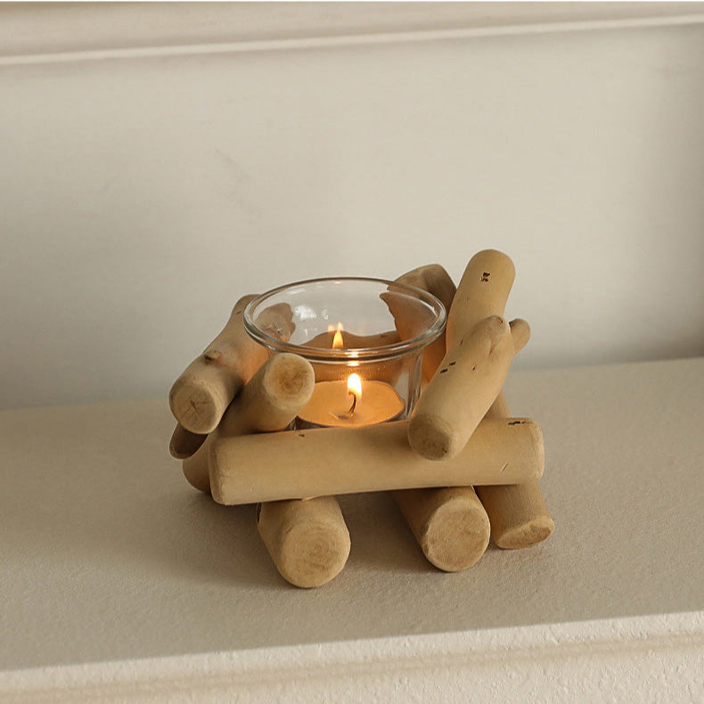 Candelero con diseño de fogata