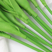 Ramo de tulipanes artificiales decorativos