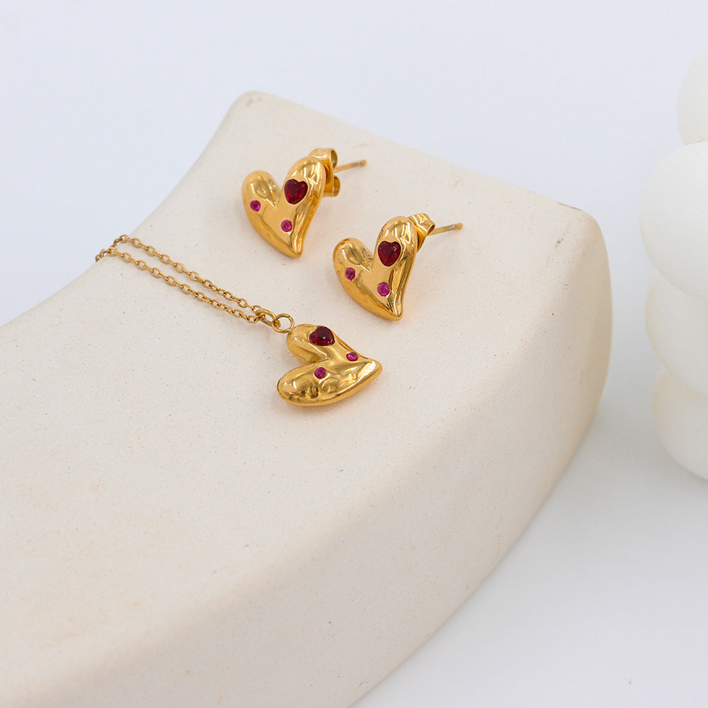 Collar dorado con dije de corazòn