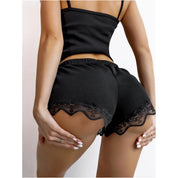 Pijama de short y blusa con encaje