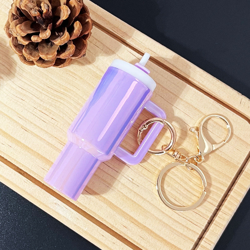 Llavero mini tumbler con acabado metálico