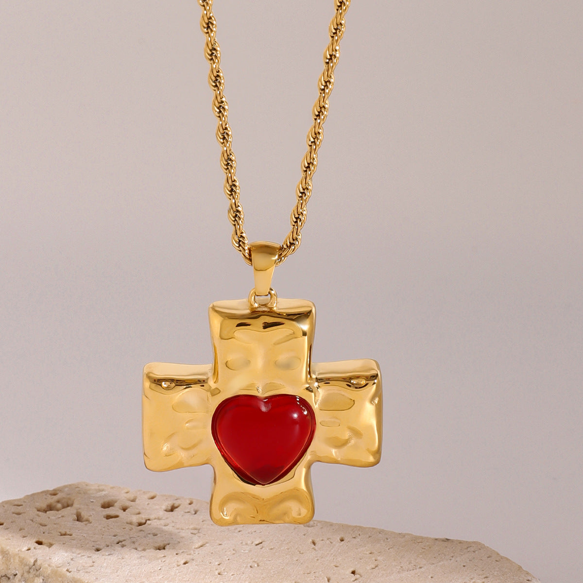 Collar con dije de cruz - Dressygt