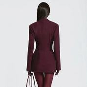 Vestido con cuello y escote profundo - Dressygt