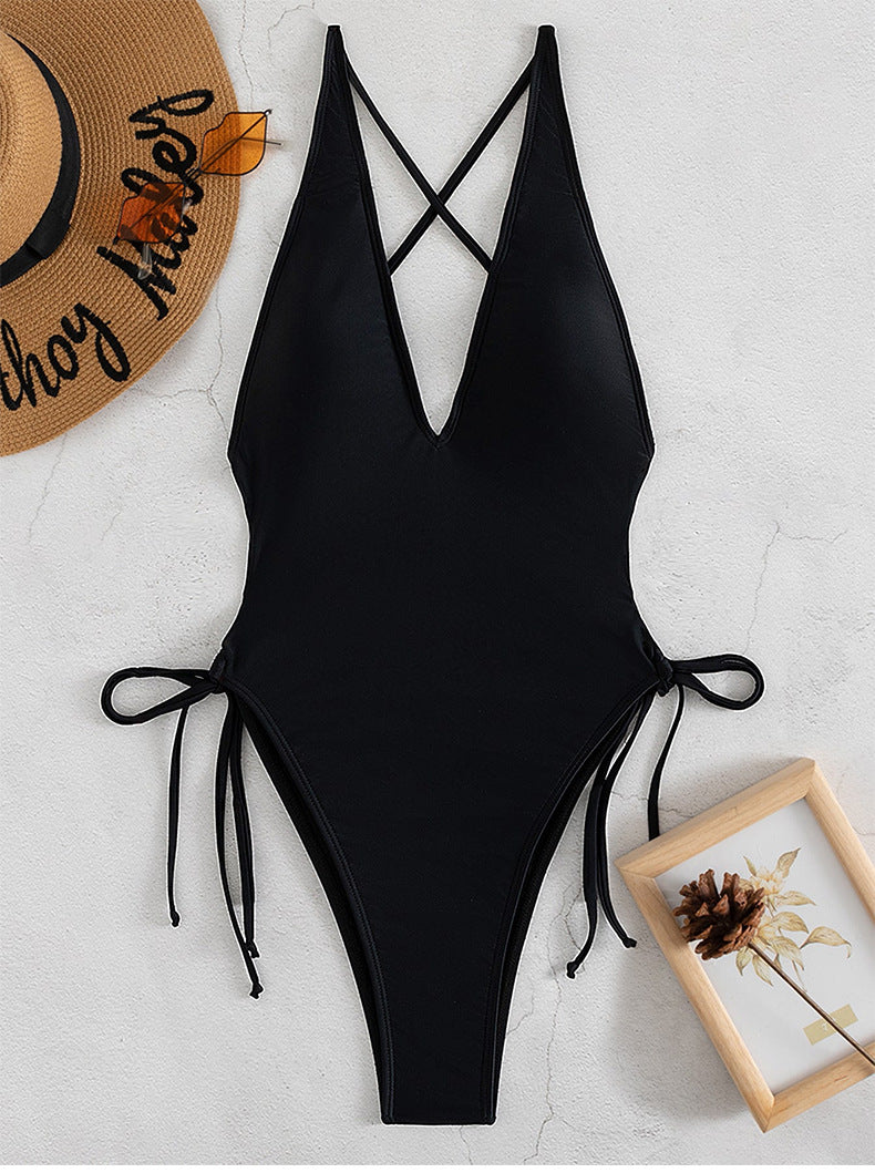 Traje de baño con escote