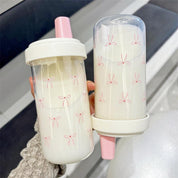 Vaso de plástico con diseño de moñitas
