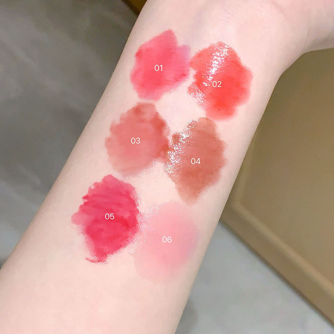 Lip balm con color efecto glossy - Dressygt