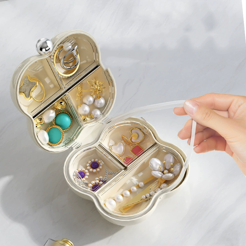 Mini pastillero con 4 compartimentos