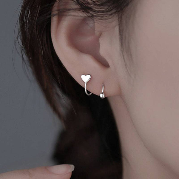 Aretes minimalista de corazones