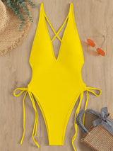 Traje de baño con escote