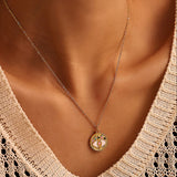 Collar con dije de ojo turco