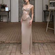 Vestido largo con encaje y transparencias