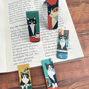 Separadores de libros magnéticos con gatos