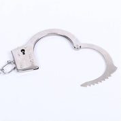 Esposas de policía - Dressygt