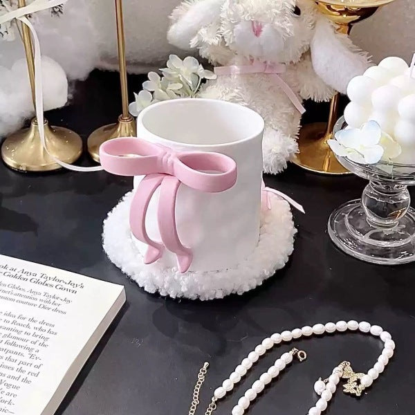Taza de cerámica con lazo 3D