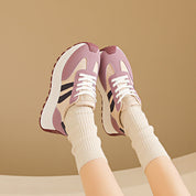 Tenis con plataforma retro