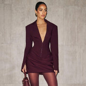 Vestido con cuello y escote profundo - Dressygt