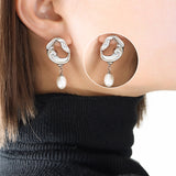 Aretes con diseño de perla colgante