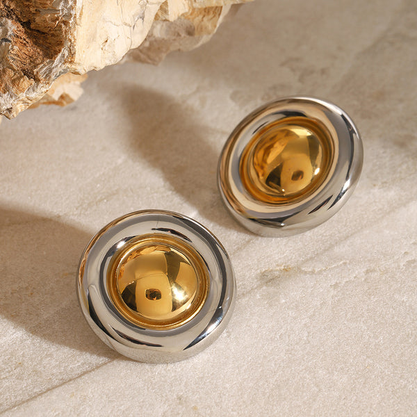 Aretes dorados con pateados redondos