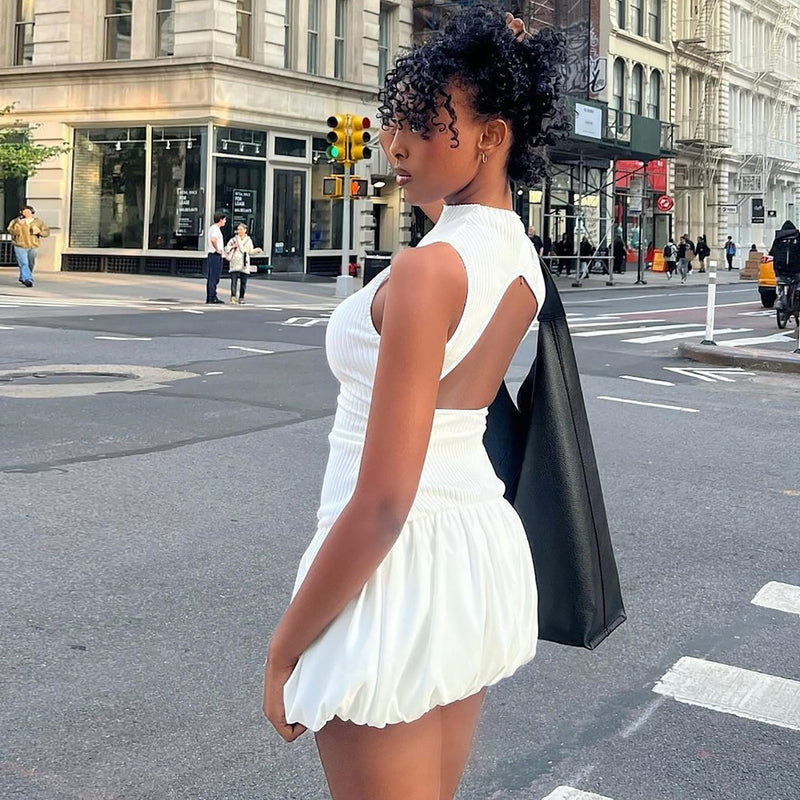 Vestido corto con dobladillo de burbuja