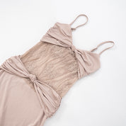 Vestido largo con encaje y transparencias