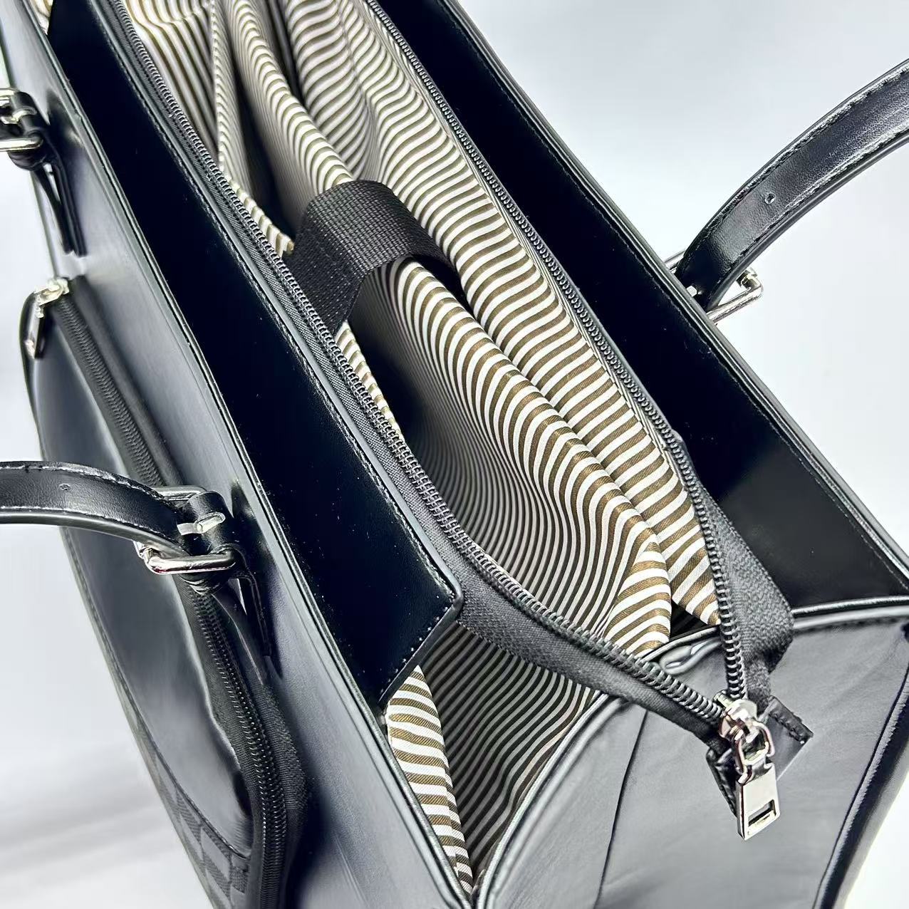 Bolso con compartimiento térmico