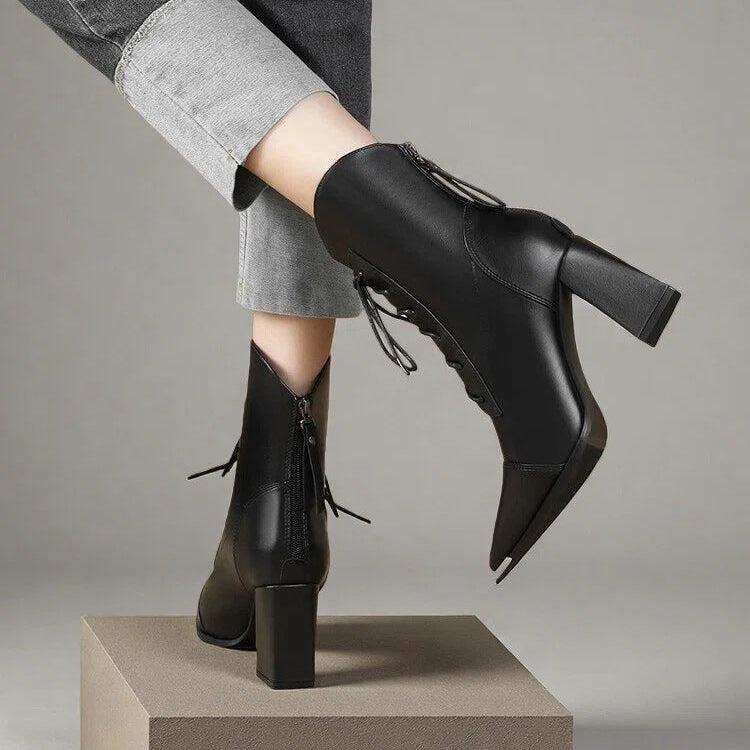 Botines de tacón alto con cordones