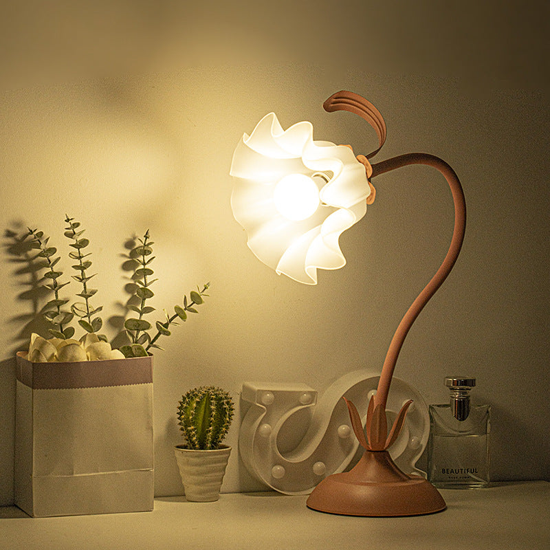 Lámpara de escritorio en forma de flor