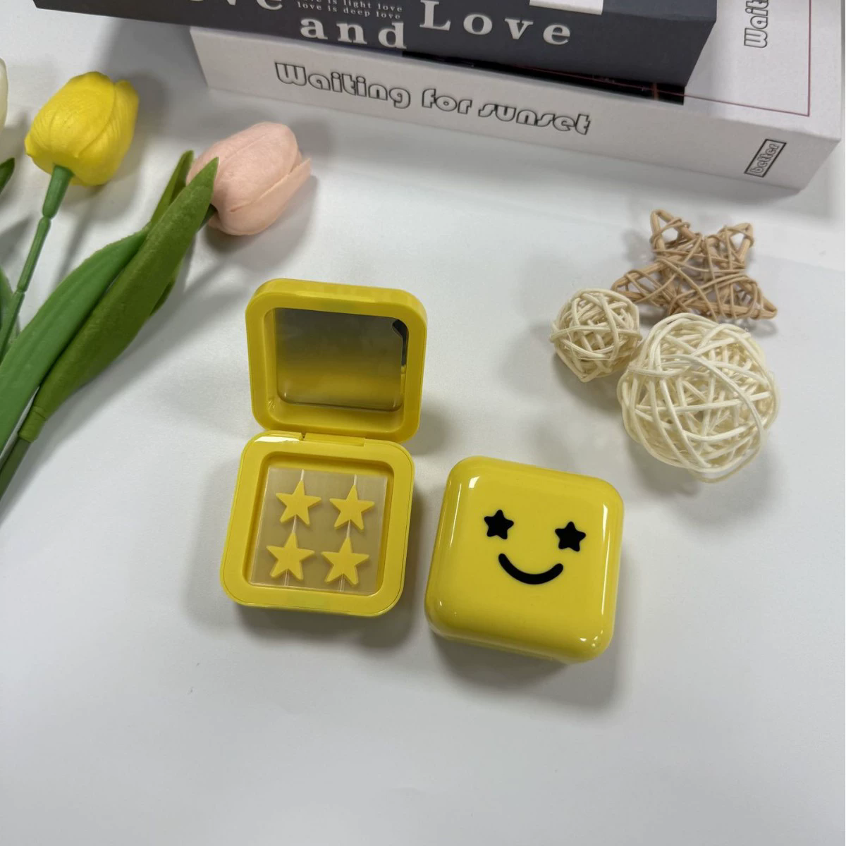 Cajita de parches para acné con espejo