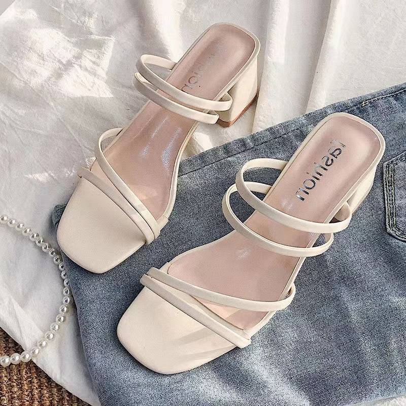 Sandalias con tacón