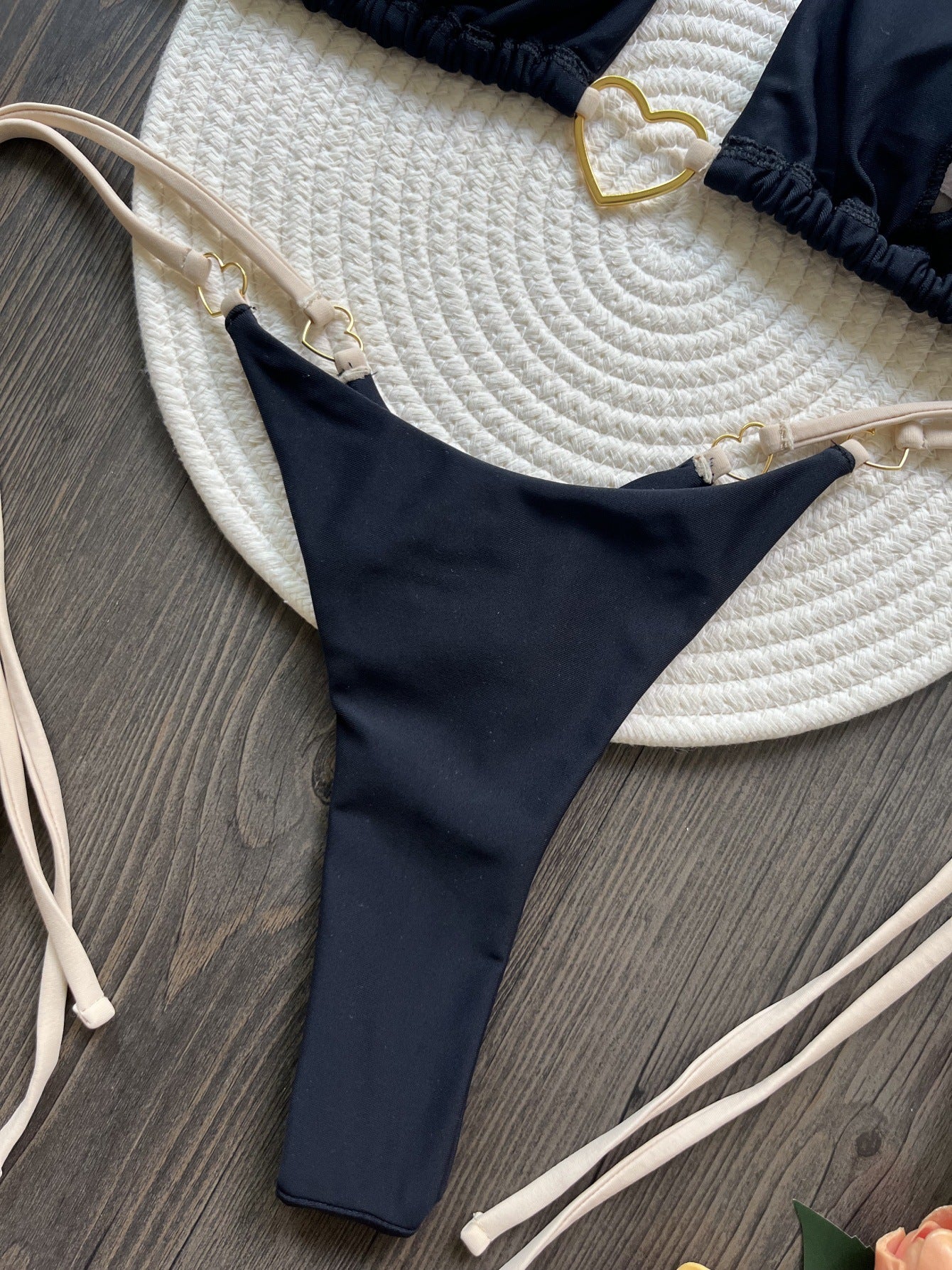 Bikini con argollas de corazón - Dressygt