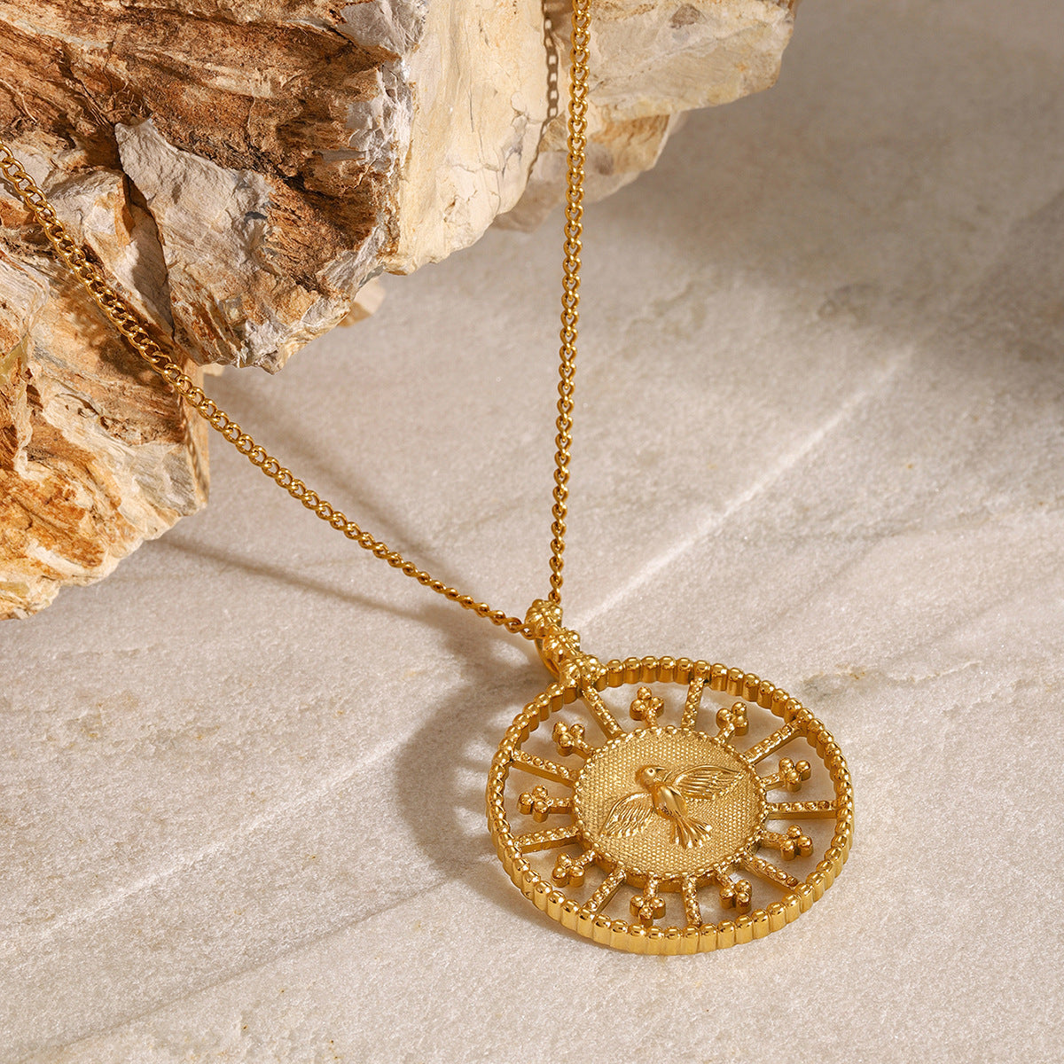 Collar con dije redondo - Dressygt