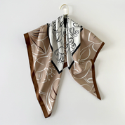 Pañuelo con estampado floral - Dressygt