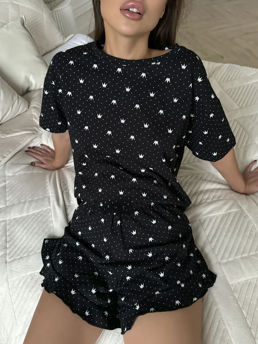 Pijama de short y blusa con lunares