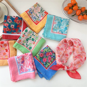 Pañuelo con estampado de flores