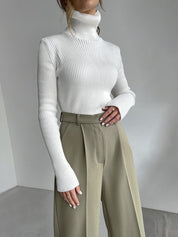 Sweater de cuello alto