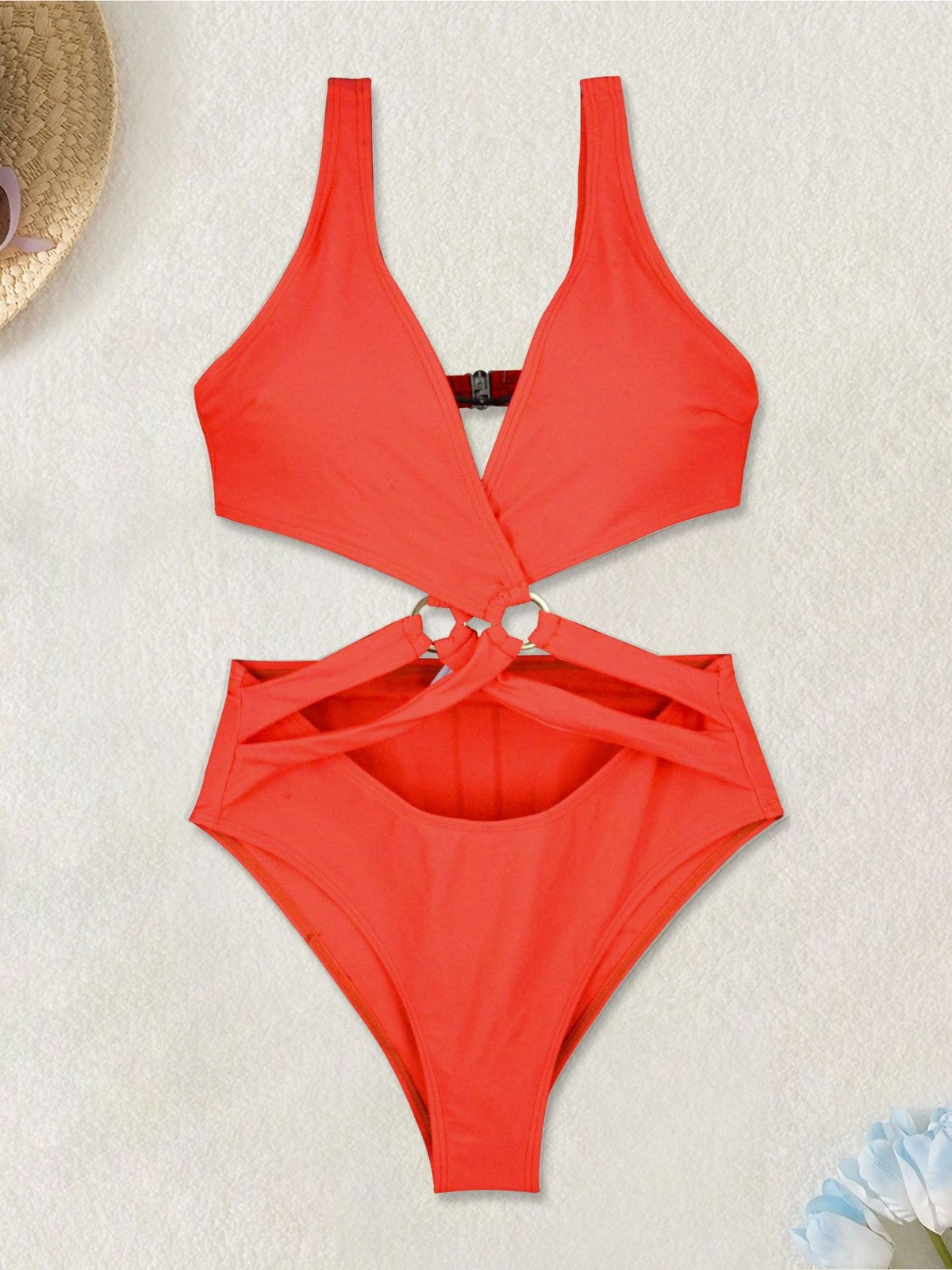 Traje de baño de una pieza con abertura