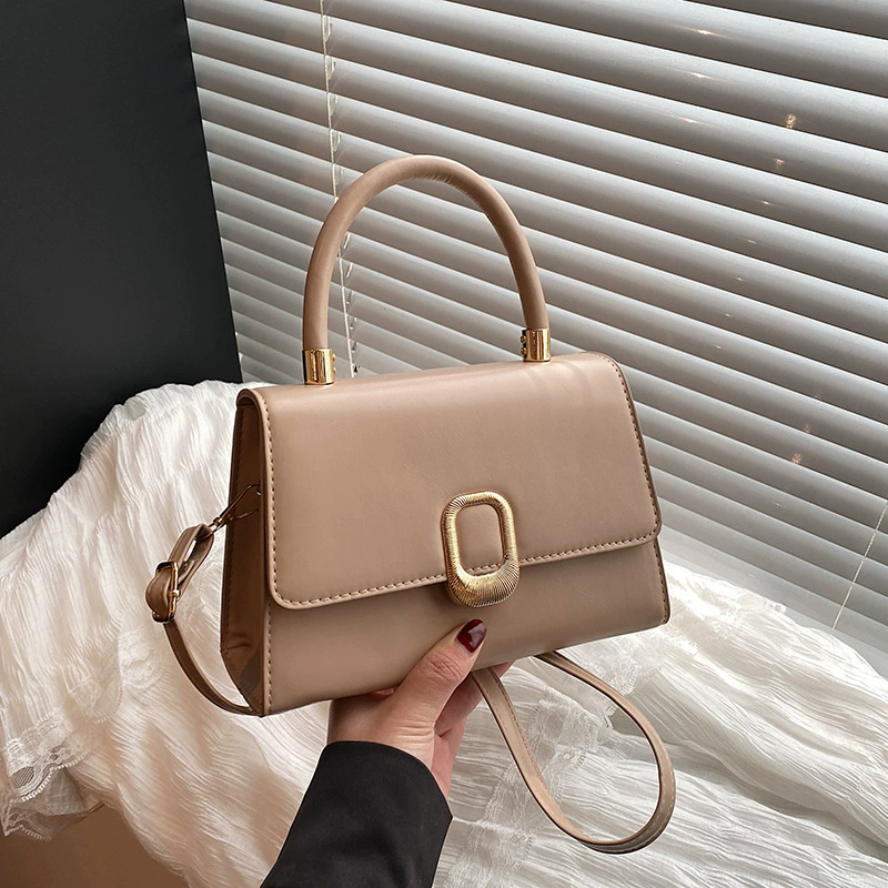 Bolso para dama con correa ajustable