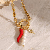 Pulsera dorada con dije - Dressygt