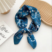 Pañuelo elegante estilo retro