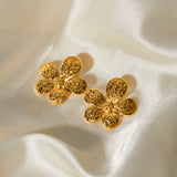 Aretes en forma de flor