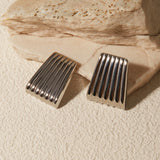 Aretes geométricos con líneas