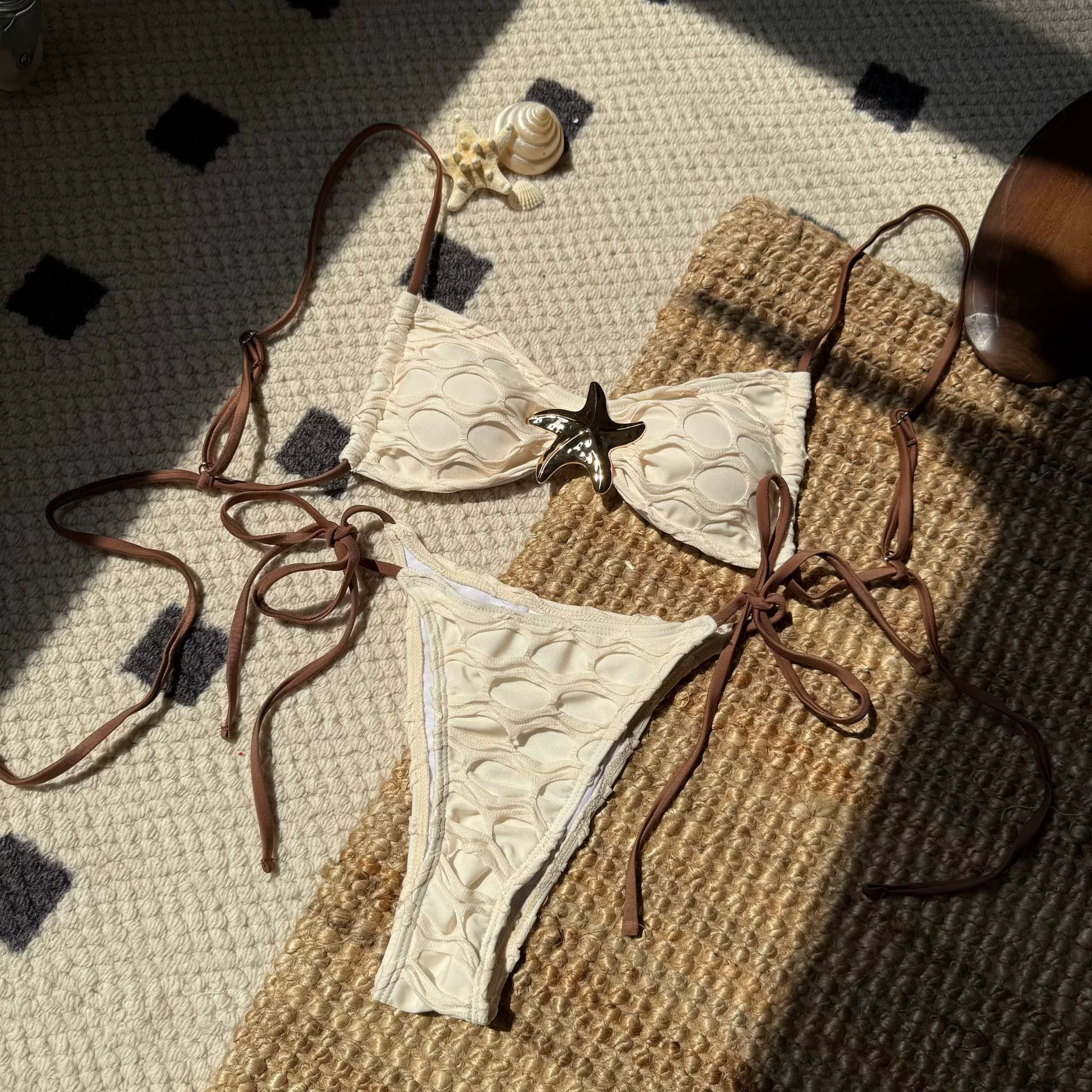 Bikini ajustable con oleajes - Dressygt