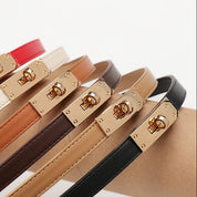 Cinturón clásico con detalle dorado - Dressygt