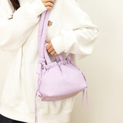 Bolso cruzado estilo puffer